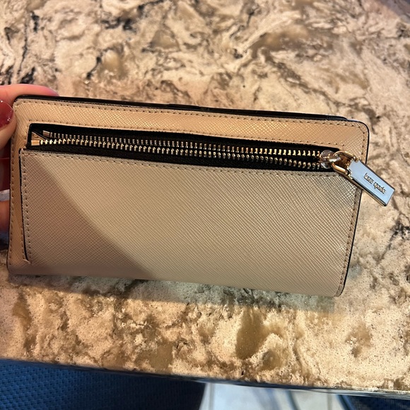 Kate spade pink and black wallet - Picture 3 of 3